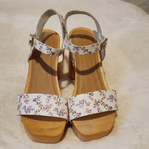 Steve Madden Floral Sandals